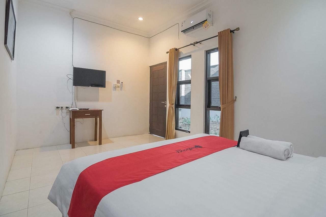 Reddoorz Near Jatinangor Town Square Hotel Luaran gambar